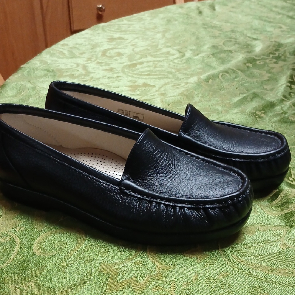 Classic Black Leather Loafers